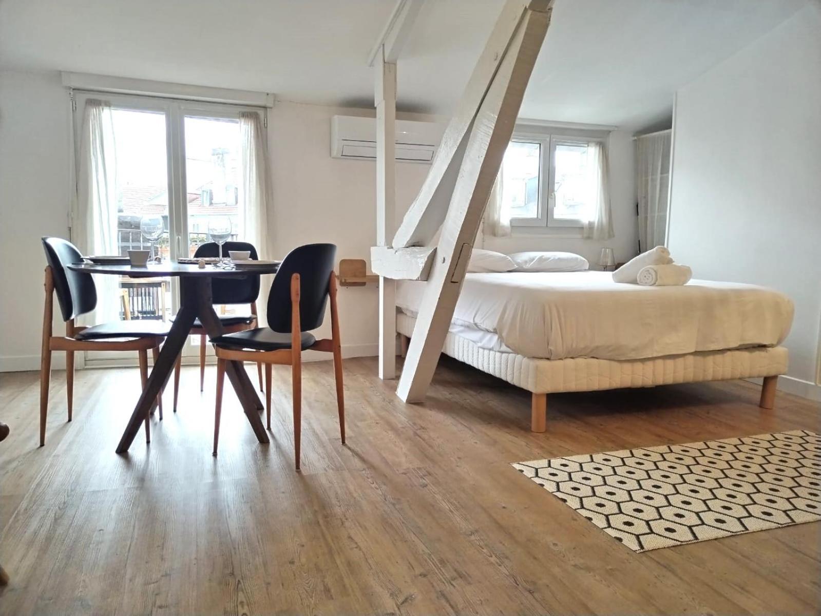 Le Nid Citadin - Ultra Calme - Terrasse Avec Vue Pau
